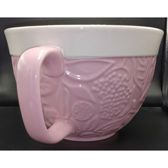 The Bake Shop by Master class Pink & ivory Mixing bowl w handle 8 3/4" x 6" - Picture 5 of 10